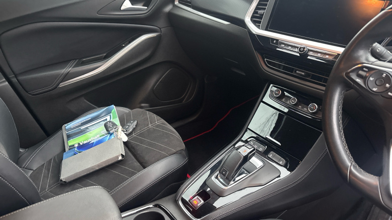 Vauxhall Grandland 1.2 Turbo Ultimate 5dr Auto Petrol Hatchback